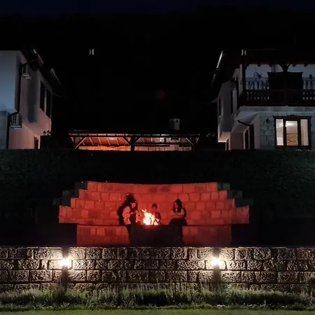 Eco St Ignatius еко лодж игнажден Willa *