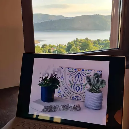 Eco St Ignatius еко лодж игнажден