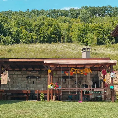 Eco St Ignatius еко лодж игнажден Willa *