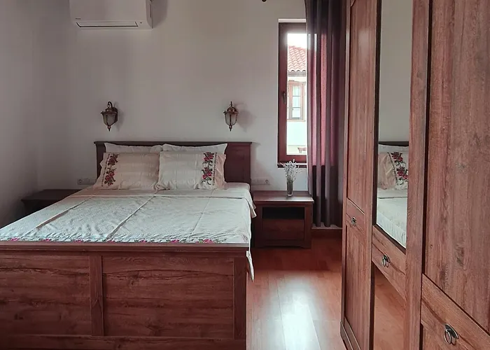 Villa Eco St Ignatius еко лодж игнажден Debelets (Varna)