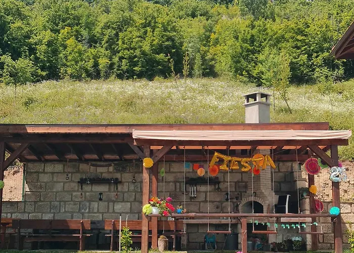 Eco St Ignatius еко лодж игнажден Villa *